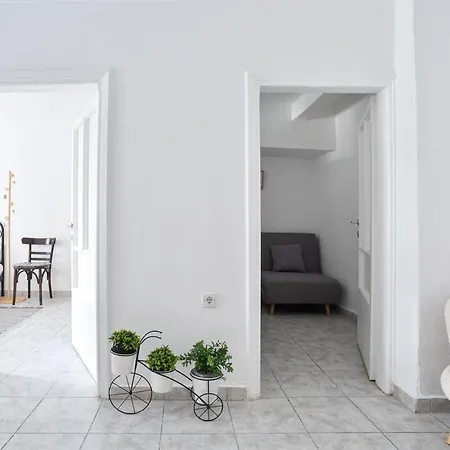 Apartament Minimal In The Heart Of The