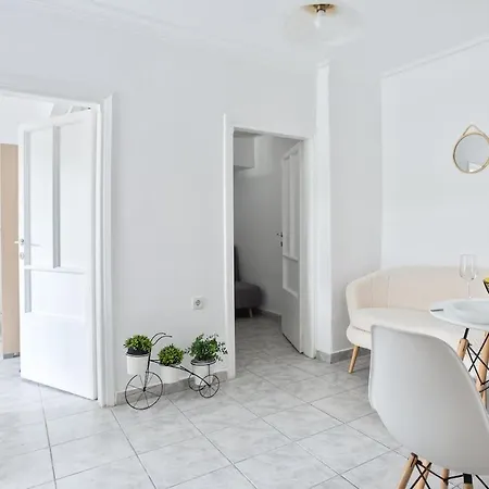 Minimal In The Heart Of The