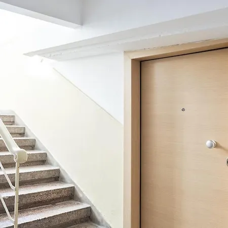 Minimal In The Heart Of The Appartamento Salonicco
