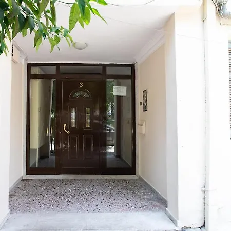 Minimal In The Heart Of The Salonicco