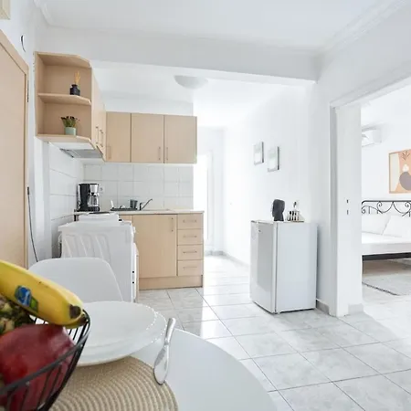 Minimal In The Heart Of The *
