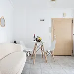 Minimal In The Heart Of The 테살로니키