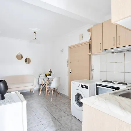 Minimal In The Heart Of The * Thessaloníki
