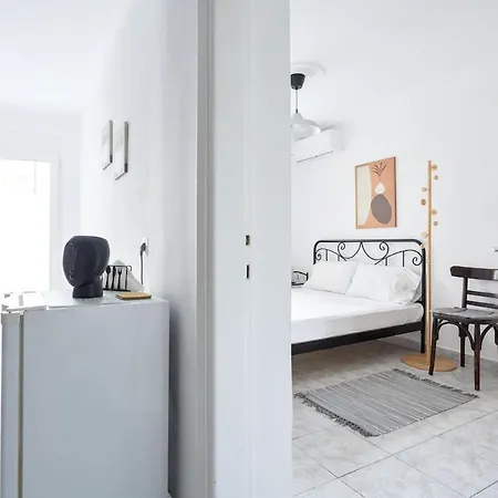 Minimal In The Heart Of The *
